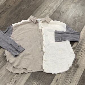 Miou Muse Anthropologie Two-Tone Button Down Distressed Shirt Large